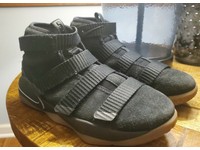 lebron soldier xi youth